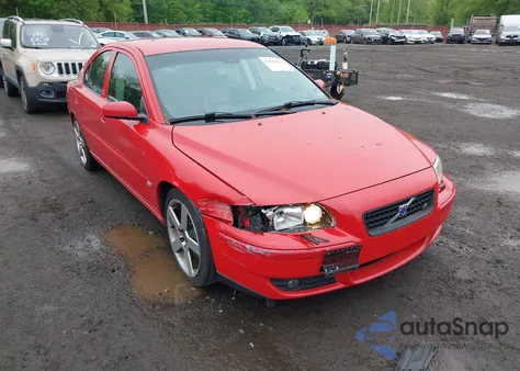 2004 Volvo S60 R z USA, uszkodzony, nr VIN YV1RH52YX42315098